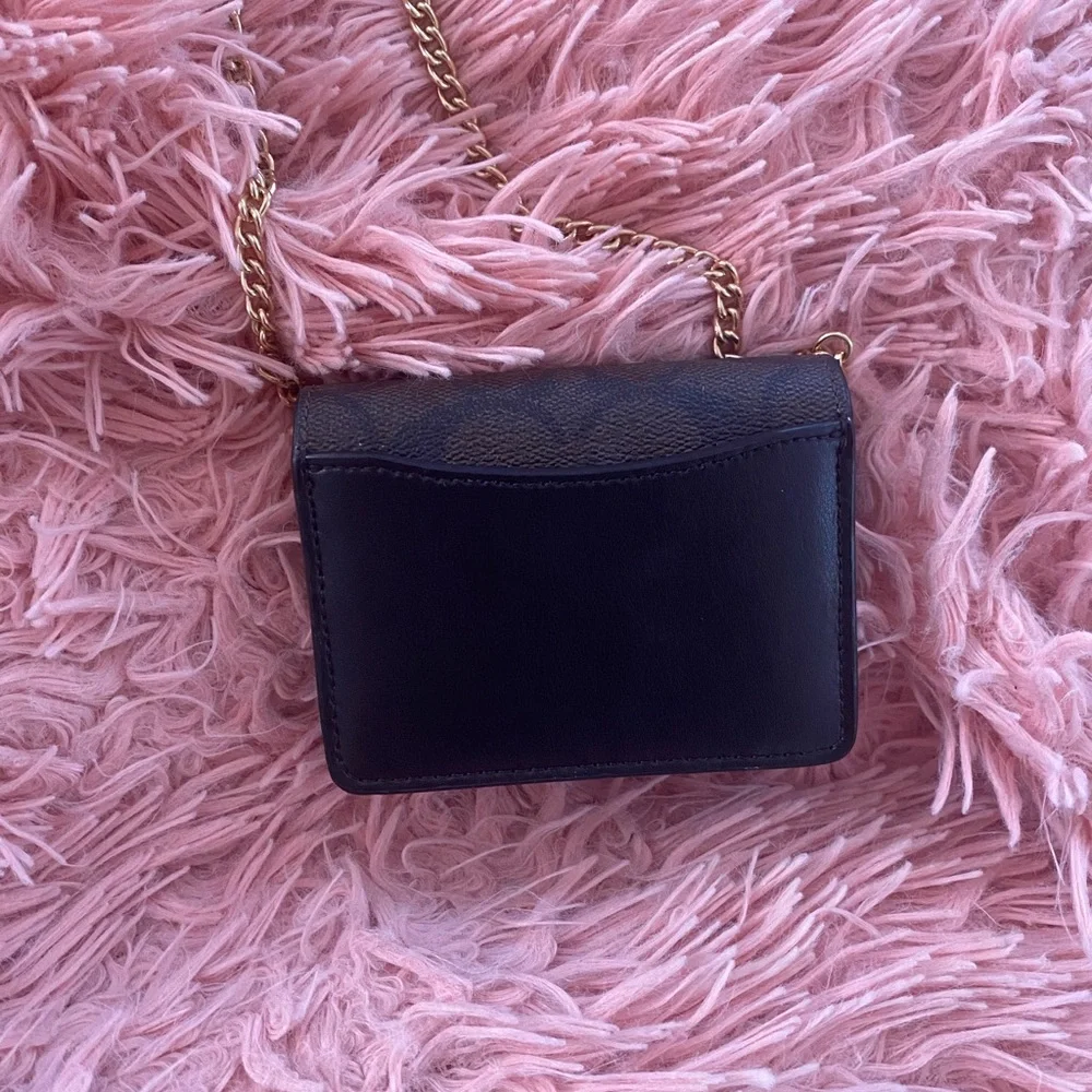 Coach mini wallet on chain in signature print - Picture 2 of 2